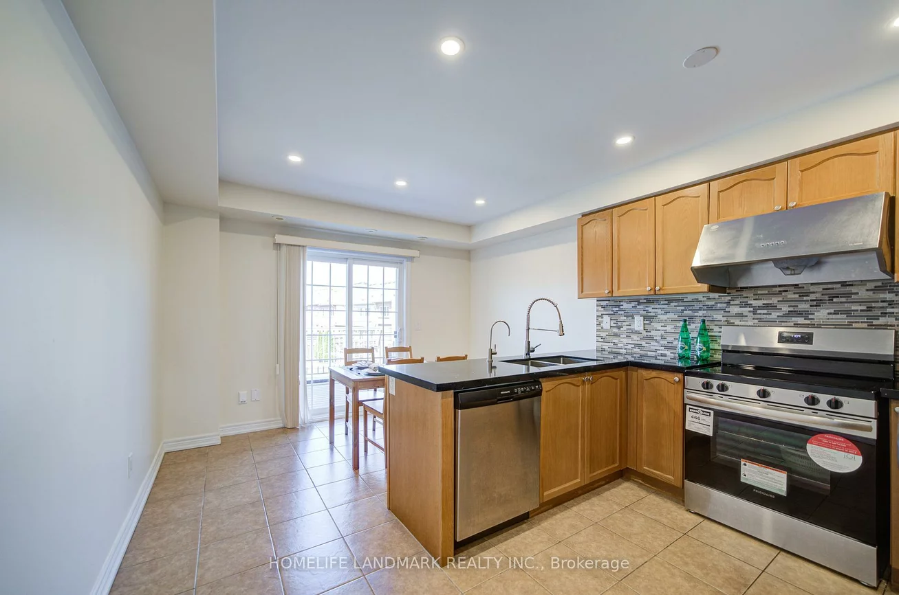 9976, McCowan, Berczy, Markham