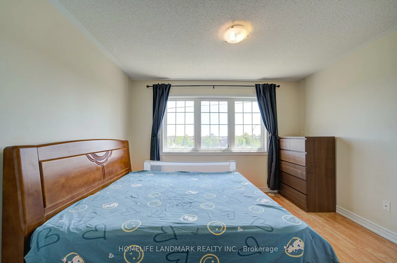 9976, McCowan, Berczy, Markham