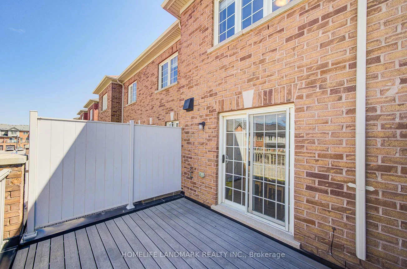 9976, McCowan, Berczy, Markham
