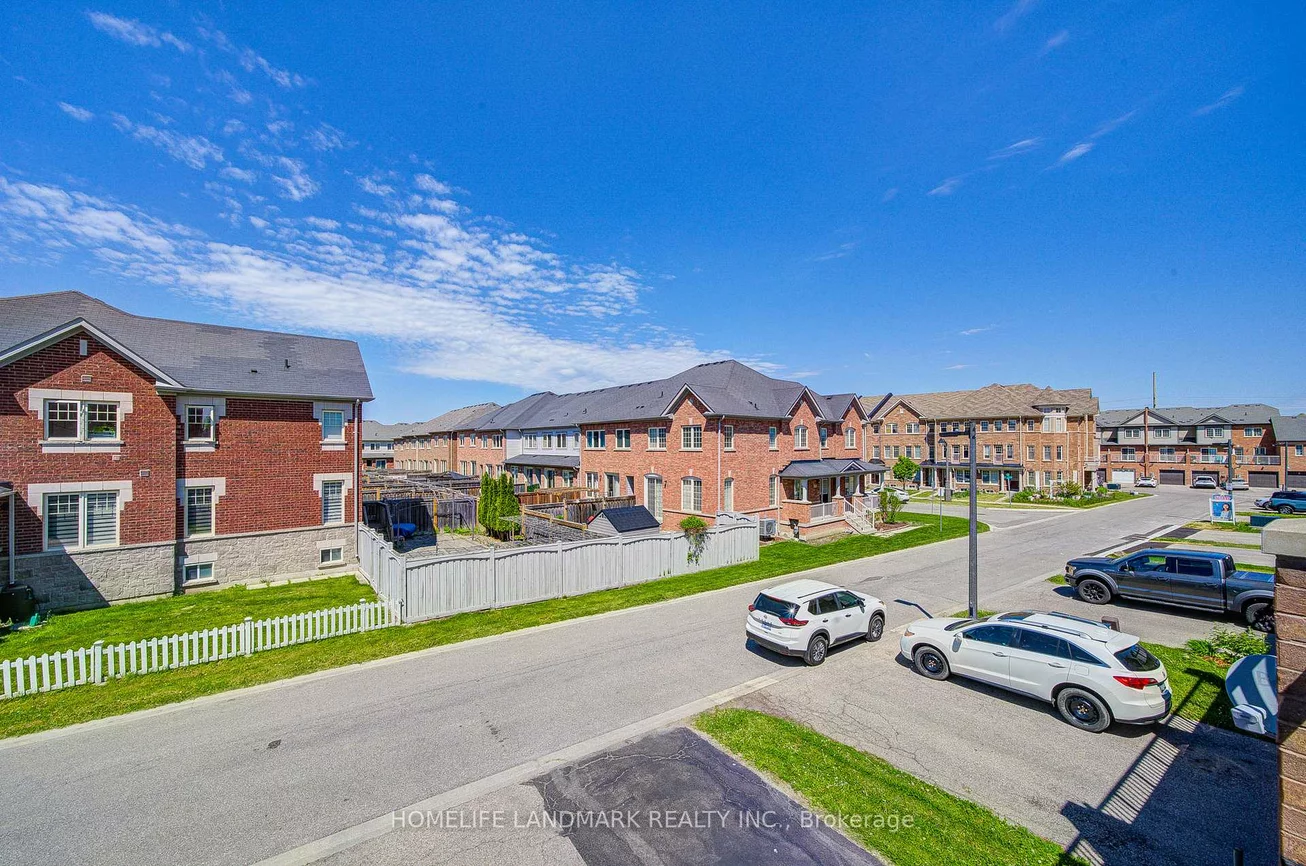 9976, McCowan, Berczy, Markham