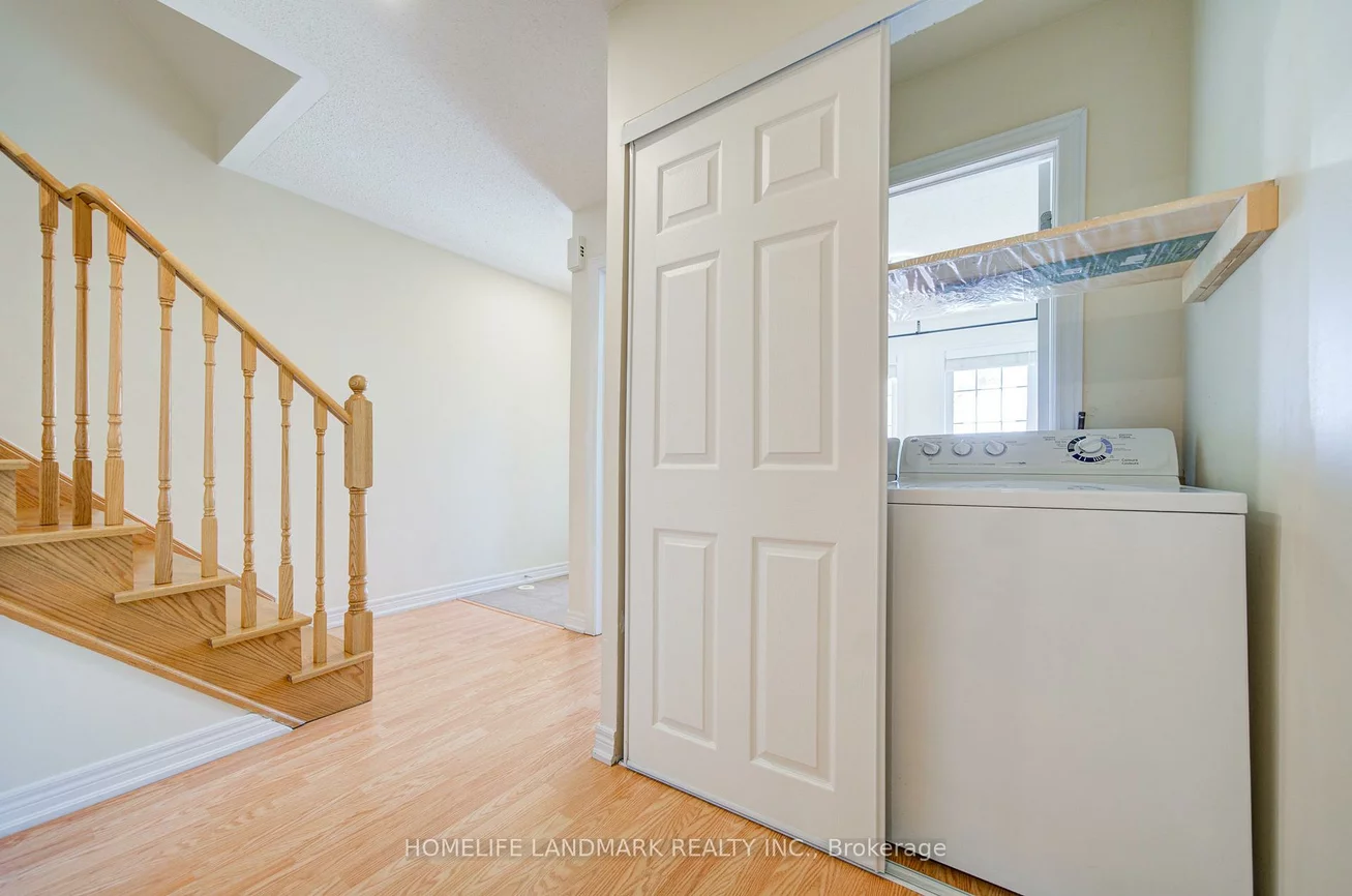 9976, McCowan, Berczy, Markham