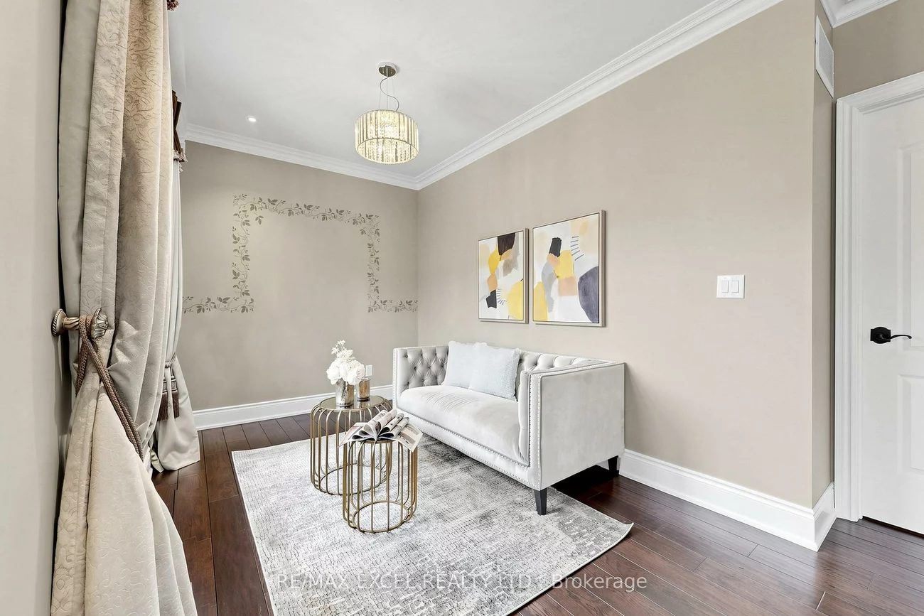 10, Royal West, Angus Glen, Markham