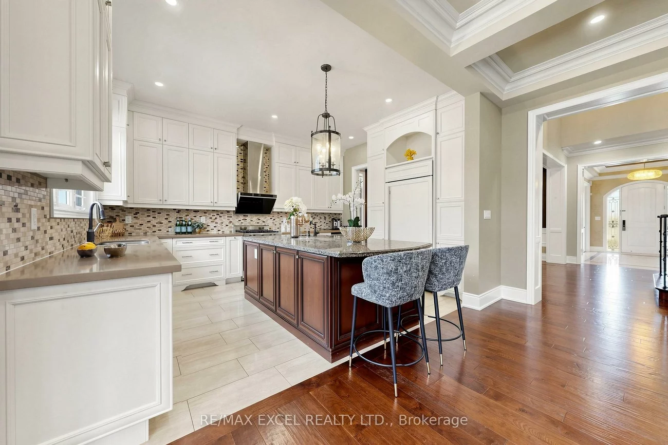 10, Royal West, Angus Glen, Markham