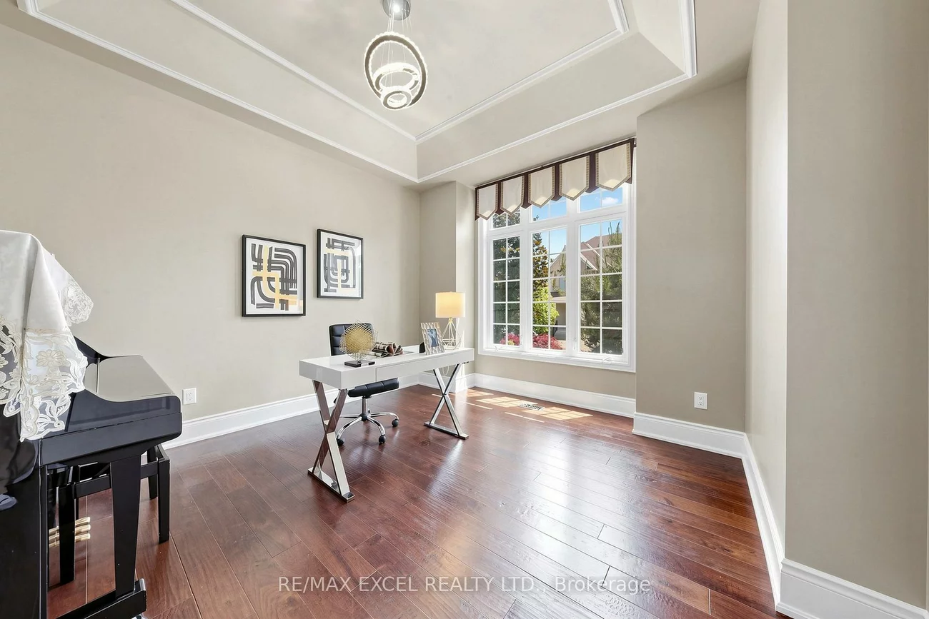 10, Royal West, Angus Glen, Markham