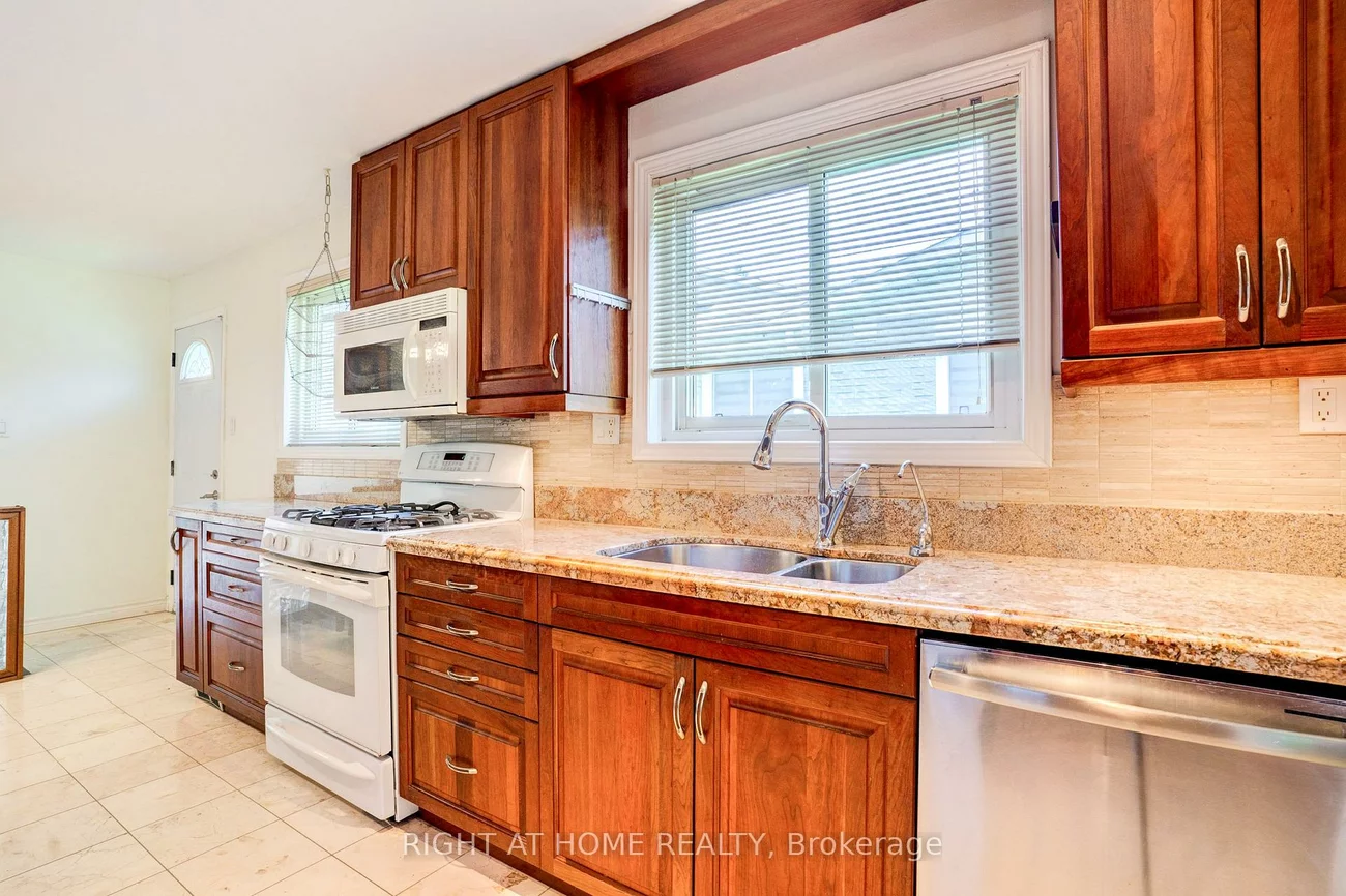 47, Shieldmark, Royal Orchard, Markham