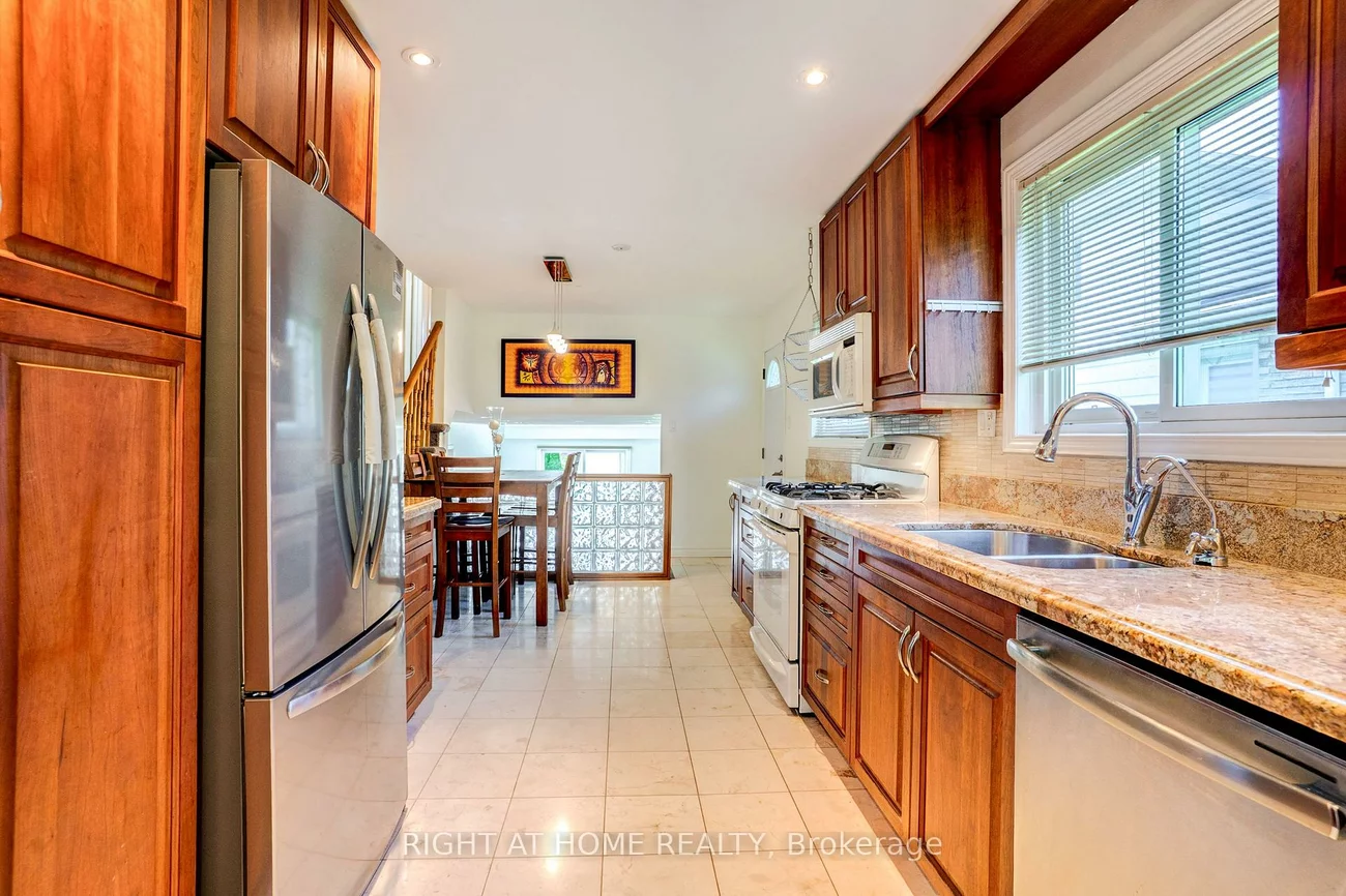 47, Shieldmark, Royal Orchard, Markham