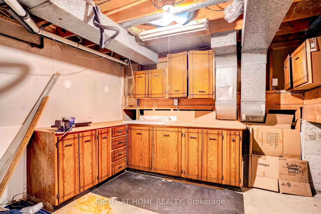 47, Shieldmark, Royal Orchard, Markham