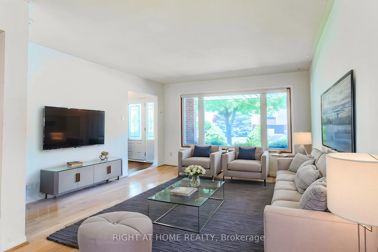 47, Shieldmark, Royal Orchard, Markham