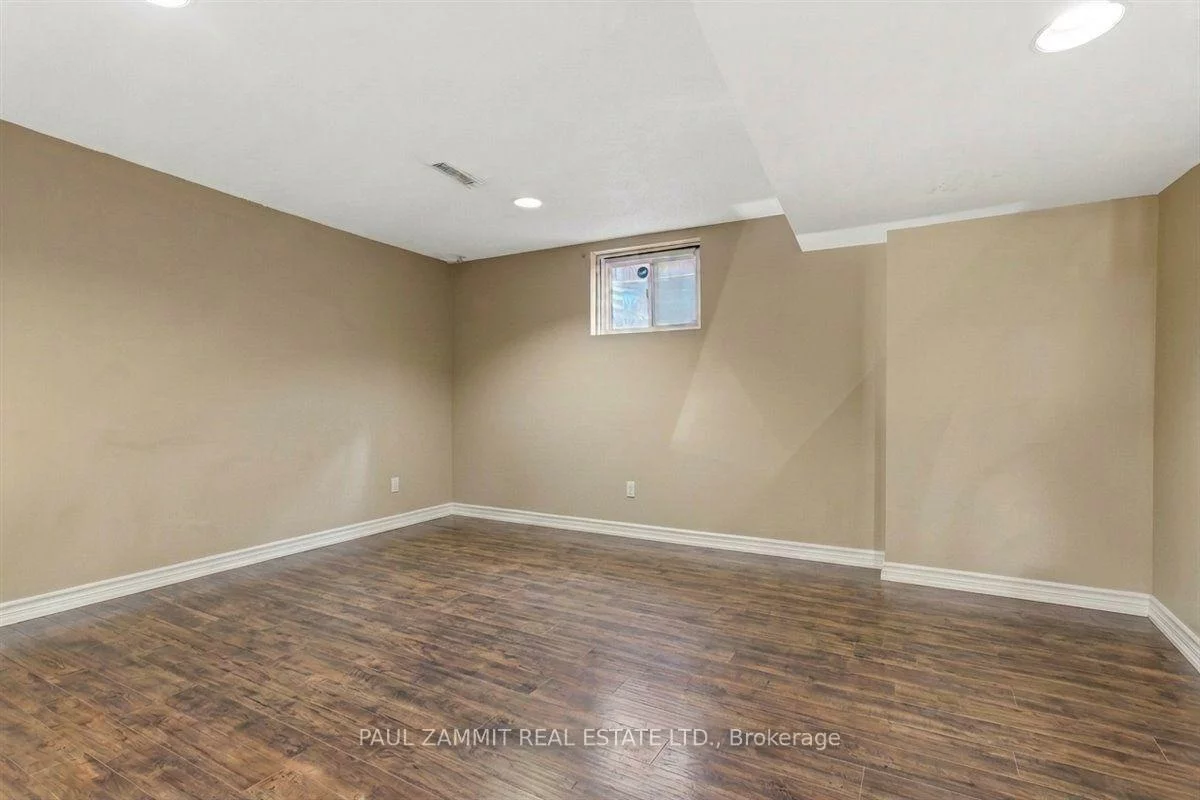 236, Green, Thornlea, Markham