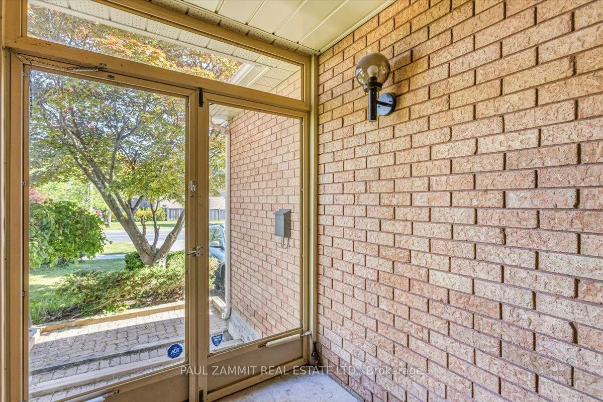 236, Green, Thornlea, Markham