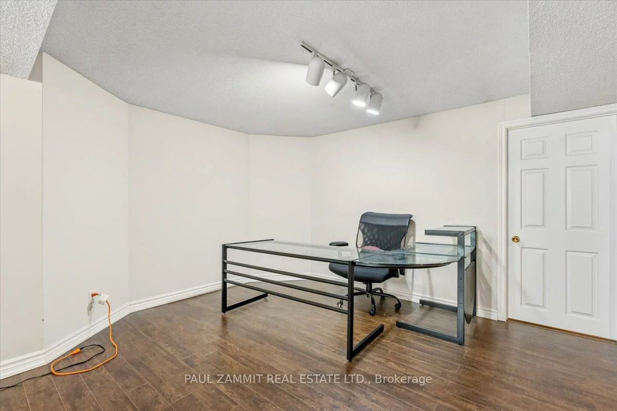 236, Green, Thornlea, Markham