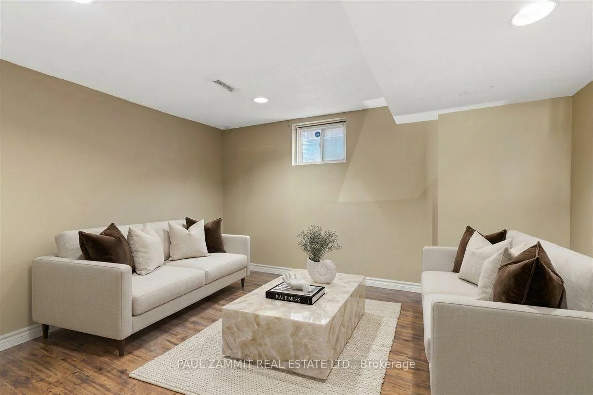 236, Green, Thornlea, Markham
