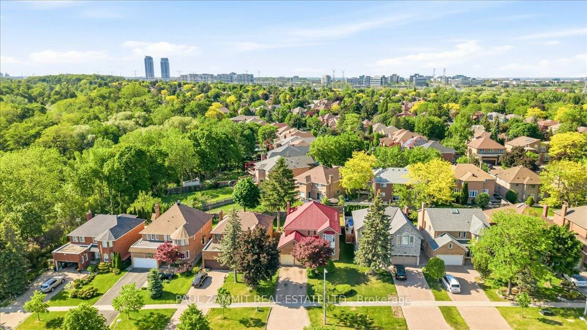 236, Green, Thornlea, Markham