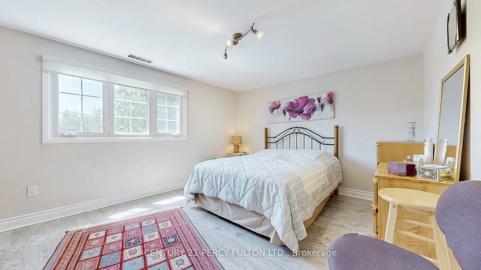 158, Holm, Aileen-Willowbrook, Markham