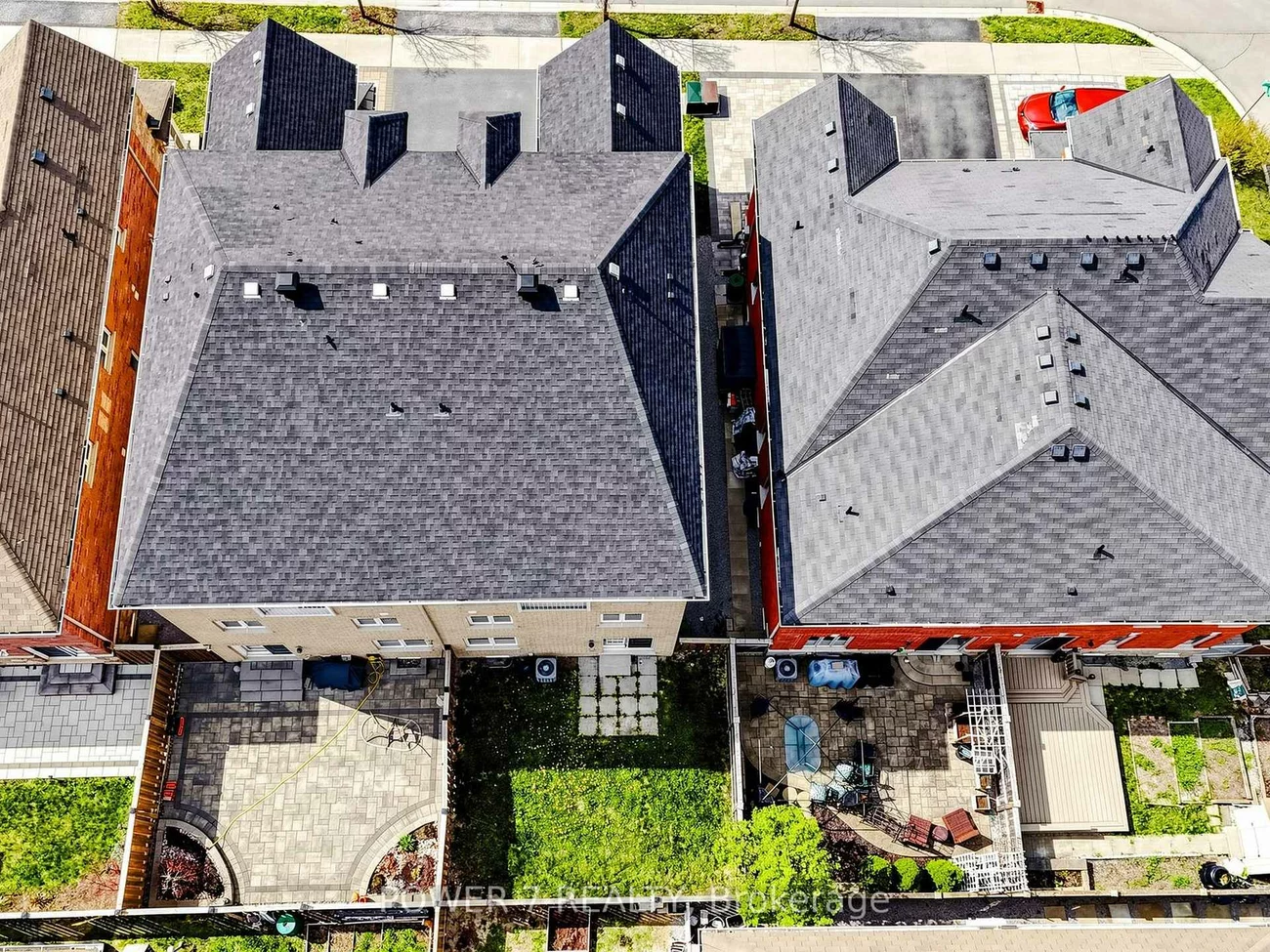 43, Living, Victoria Square, Markham