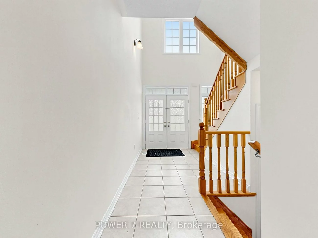 43, Living, Victoria Square, Markham