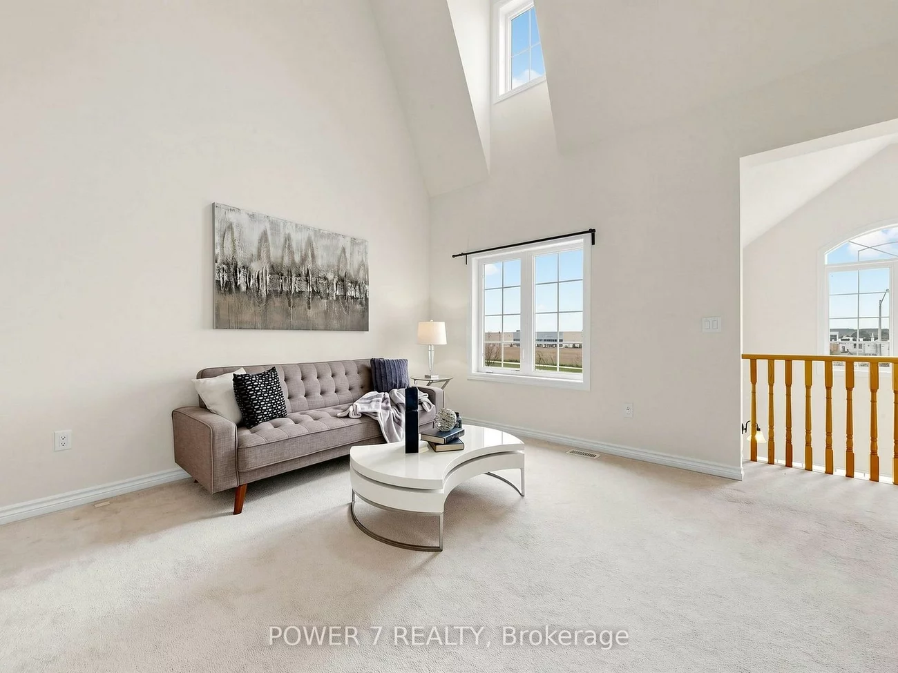 43, Living, Victoria Square, Markham