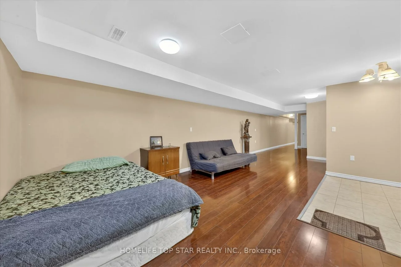 27, Lahore, Cedarwood, Markham