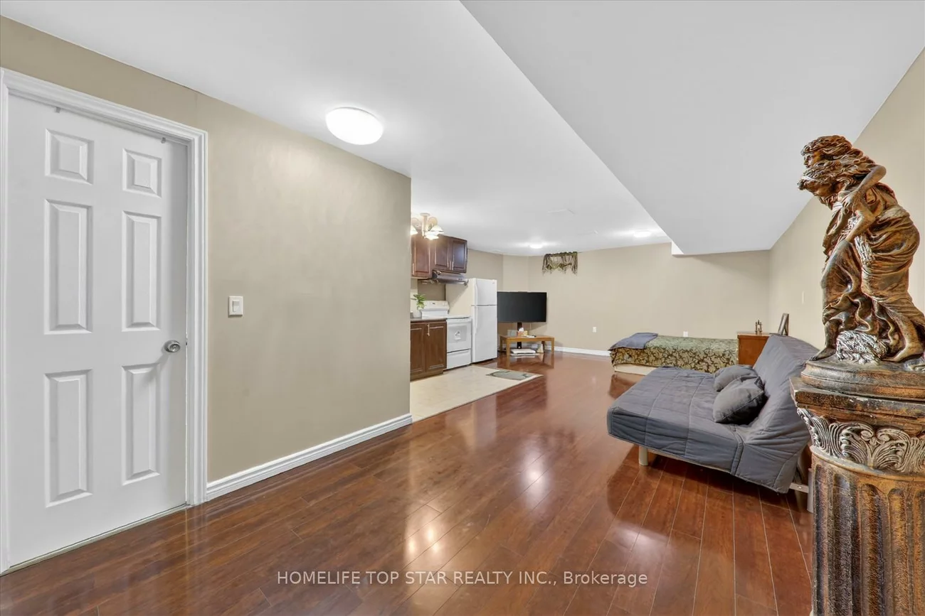 27, Lahore, Cedarwood, Markham