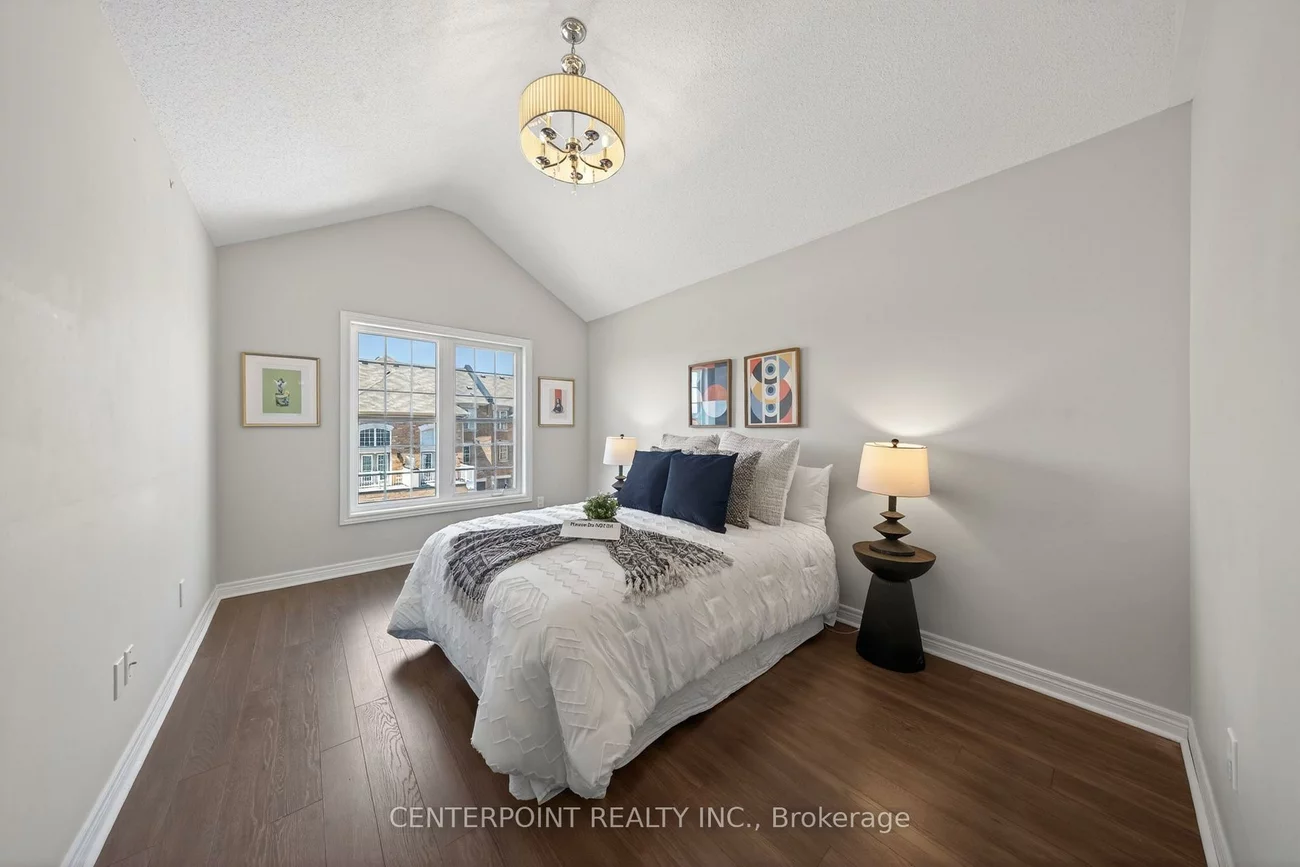 48, Tufo, Victoria Square, Markham