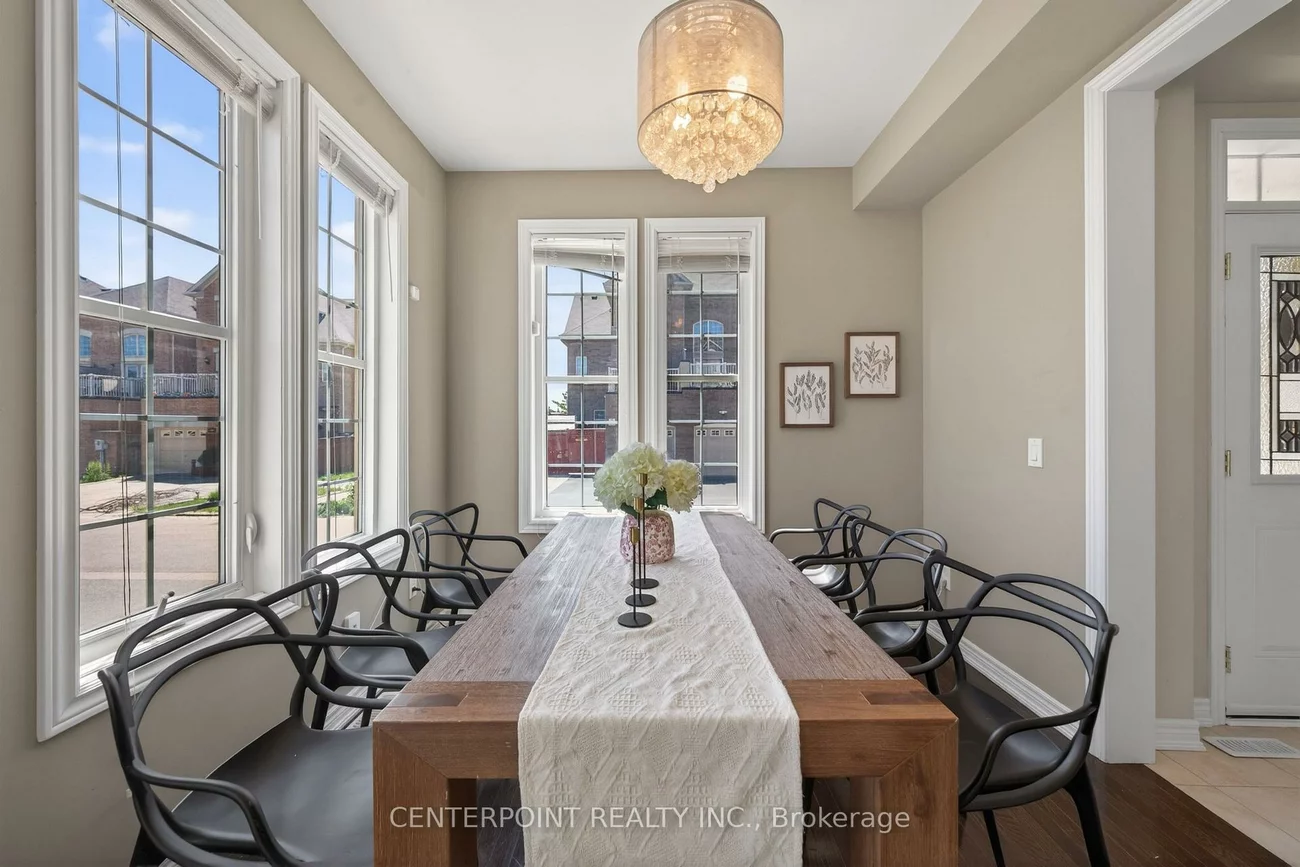 48, Tufo, Victoria Square, Markham