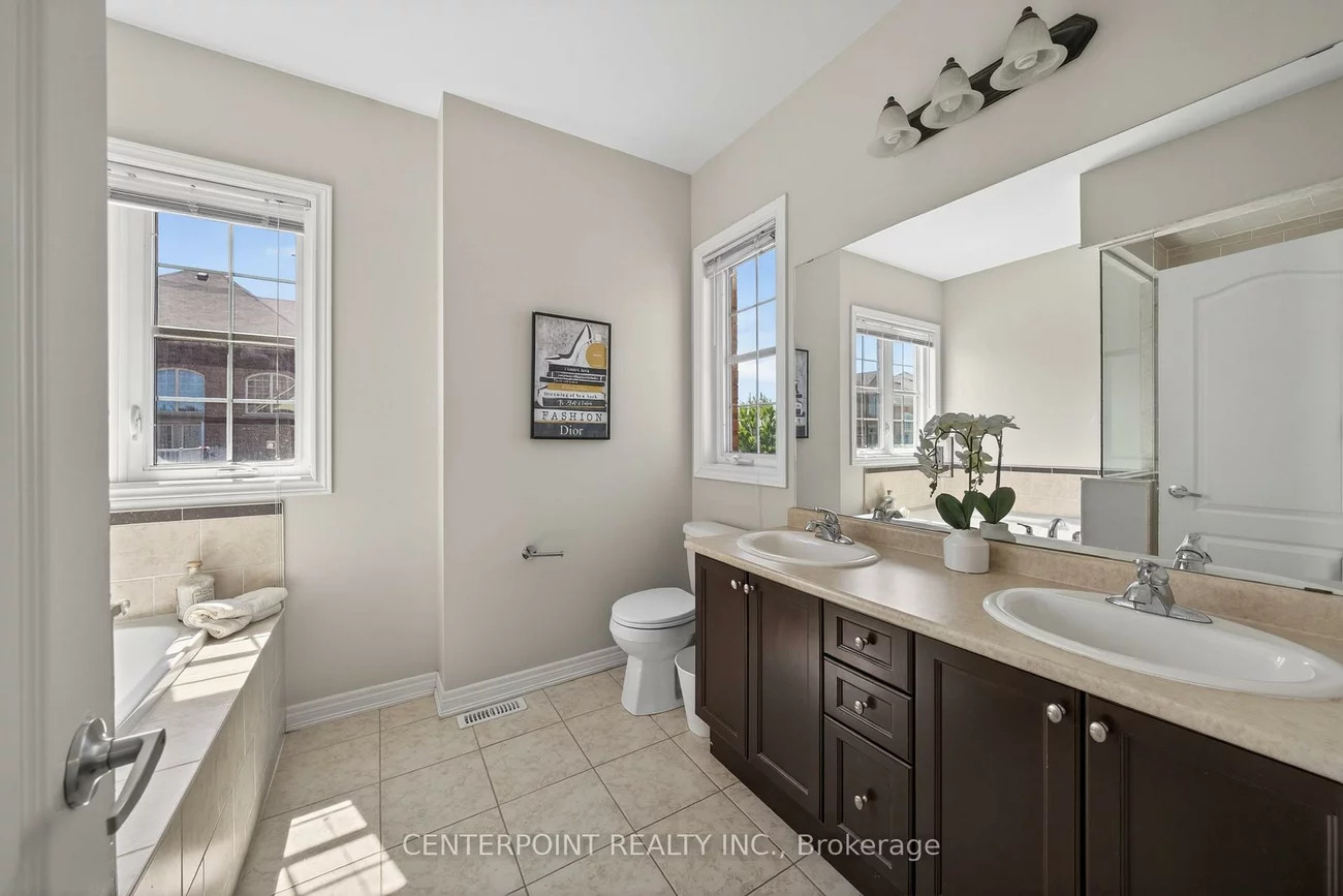 48, Tufo, Victoria Square, Markham