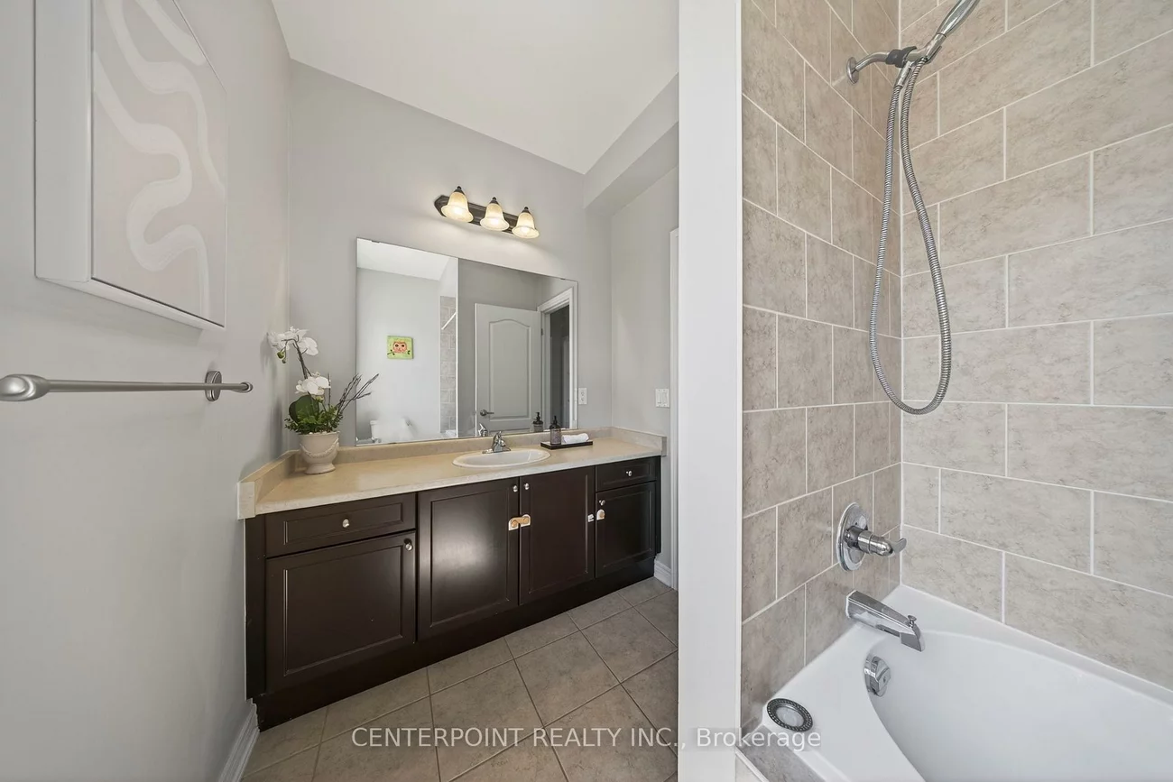 48, Tufo, Victoria Square, Markham