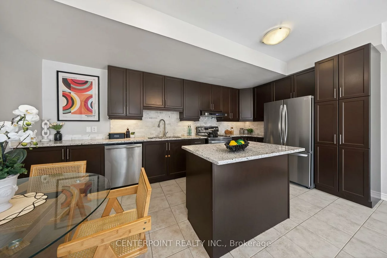 48, Tufo, Victoria Square, Markham