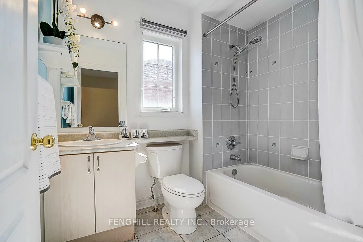 375, White's Hill, Cornell, Markham