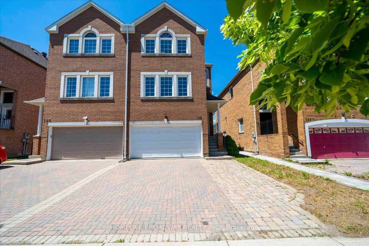 142, Leitchcroft, Commerce Valley, Markham