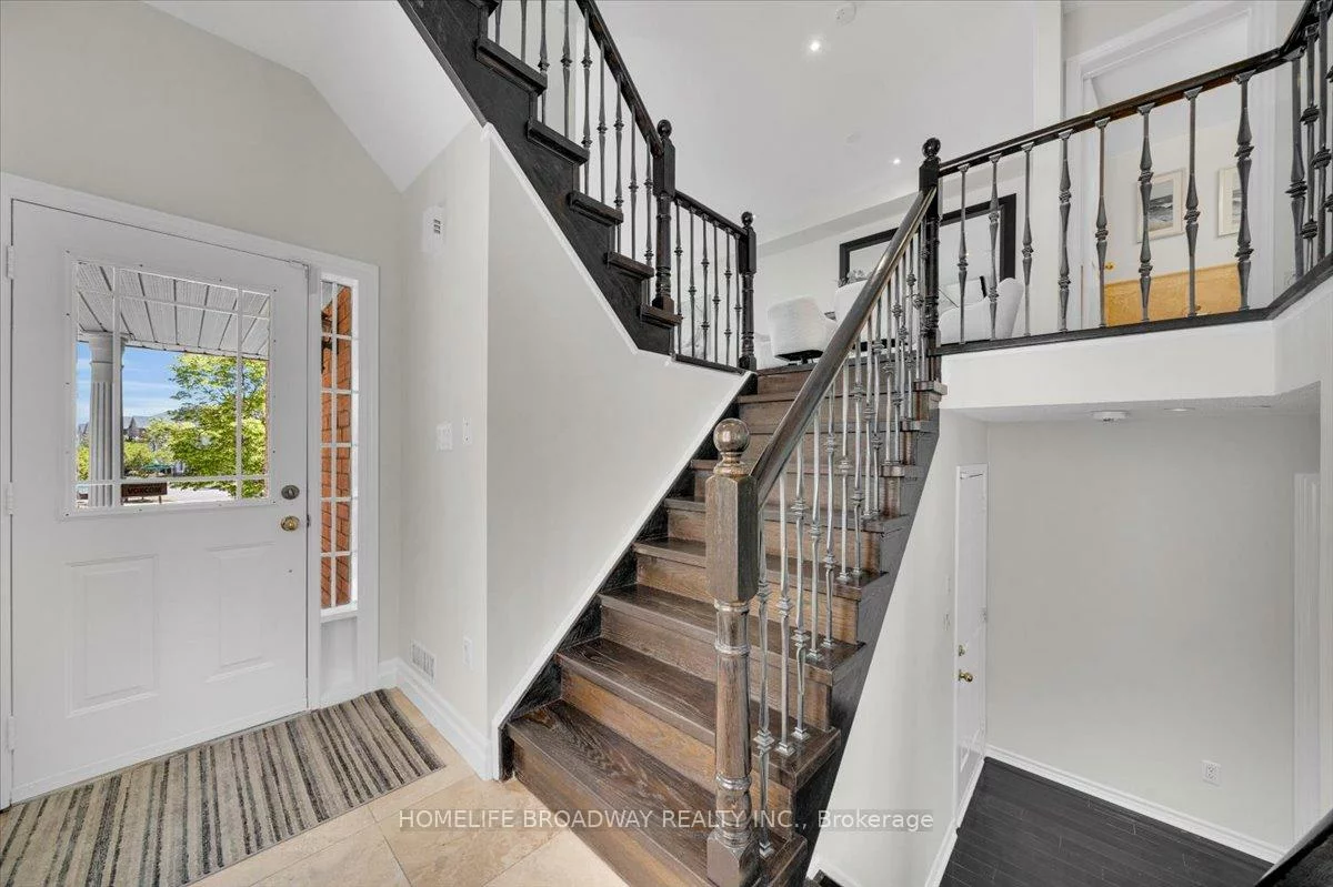 142, Leitchcroft, Commerce Valley, Markham
