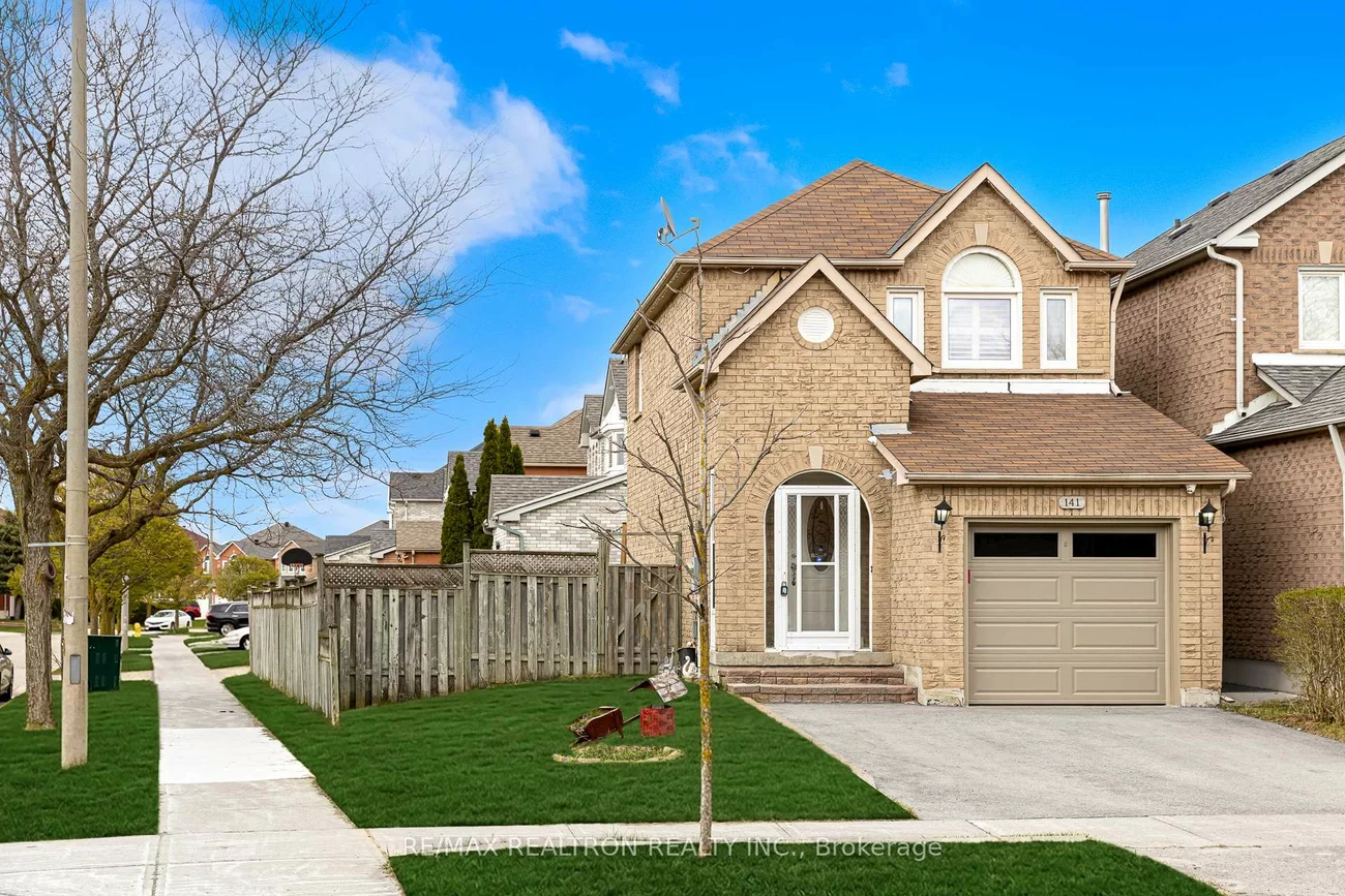 141, Laird, Middlefield, Markham