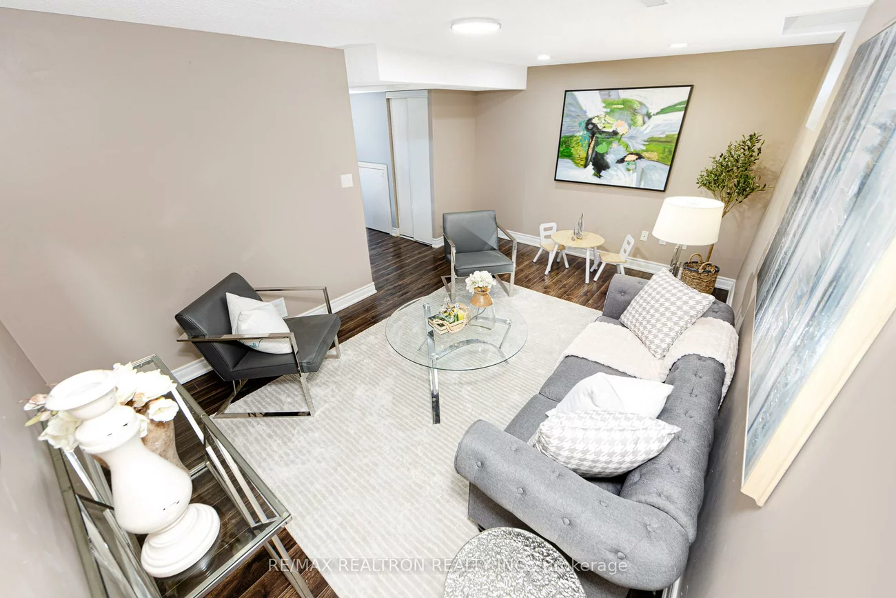 141, Laird, Middlefield, Markham
