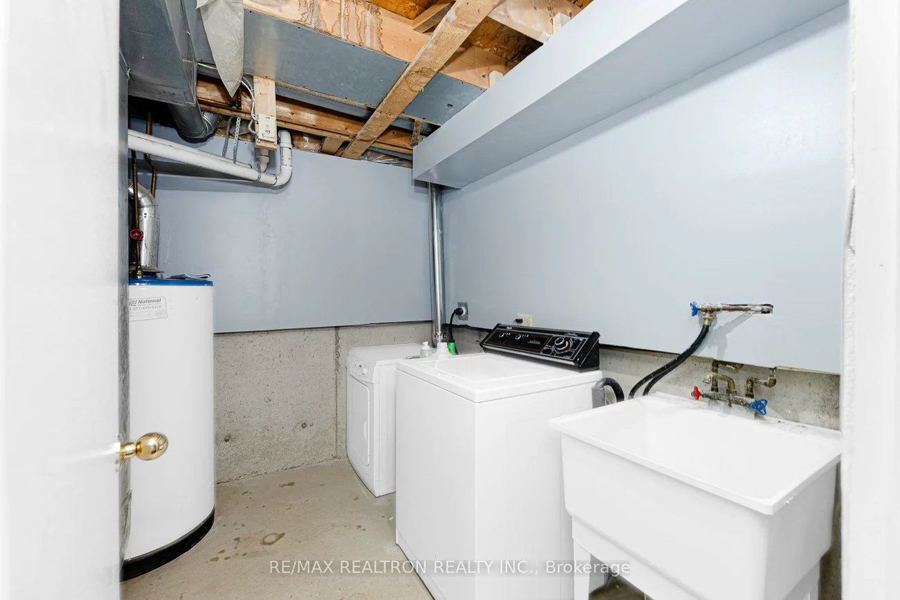 141, Laird, Middlefield, Markham