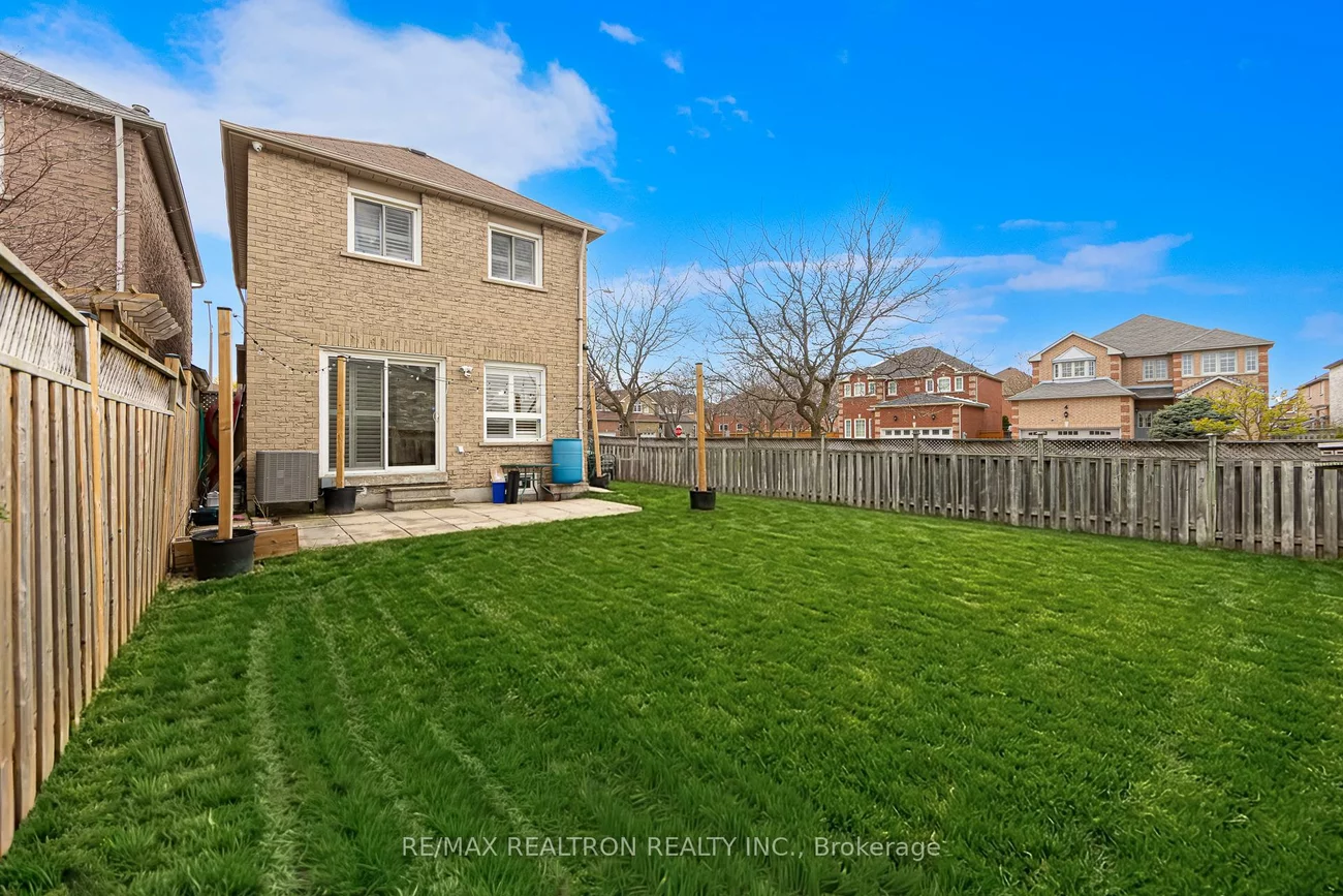 141, Laird, Middlefield, Markham