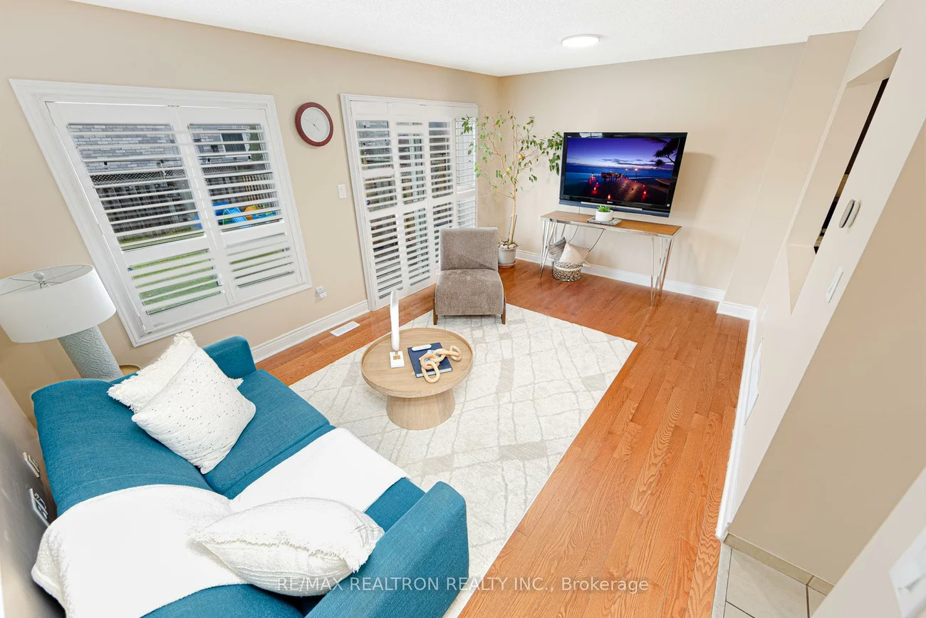 141, Laird, Middlefield, Markham