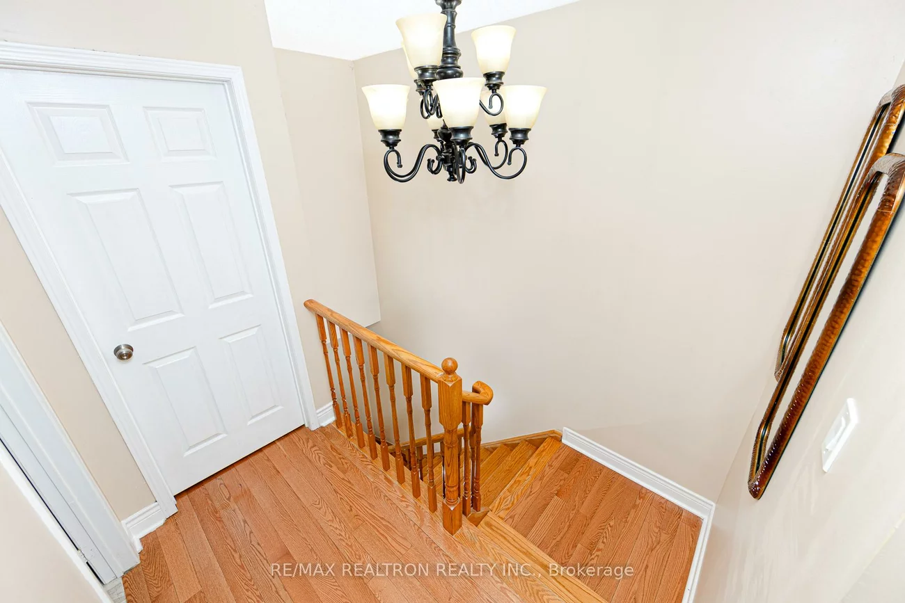 141, Laird, Middlefield, Markham