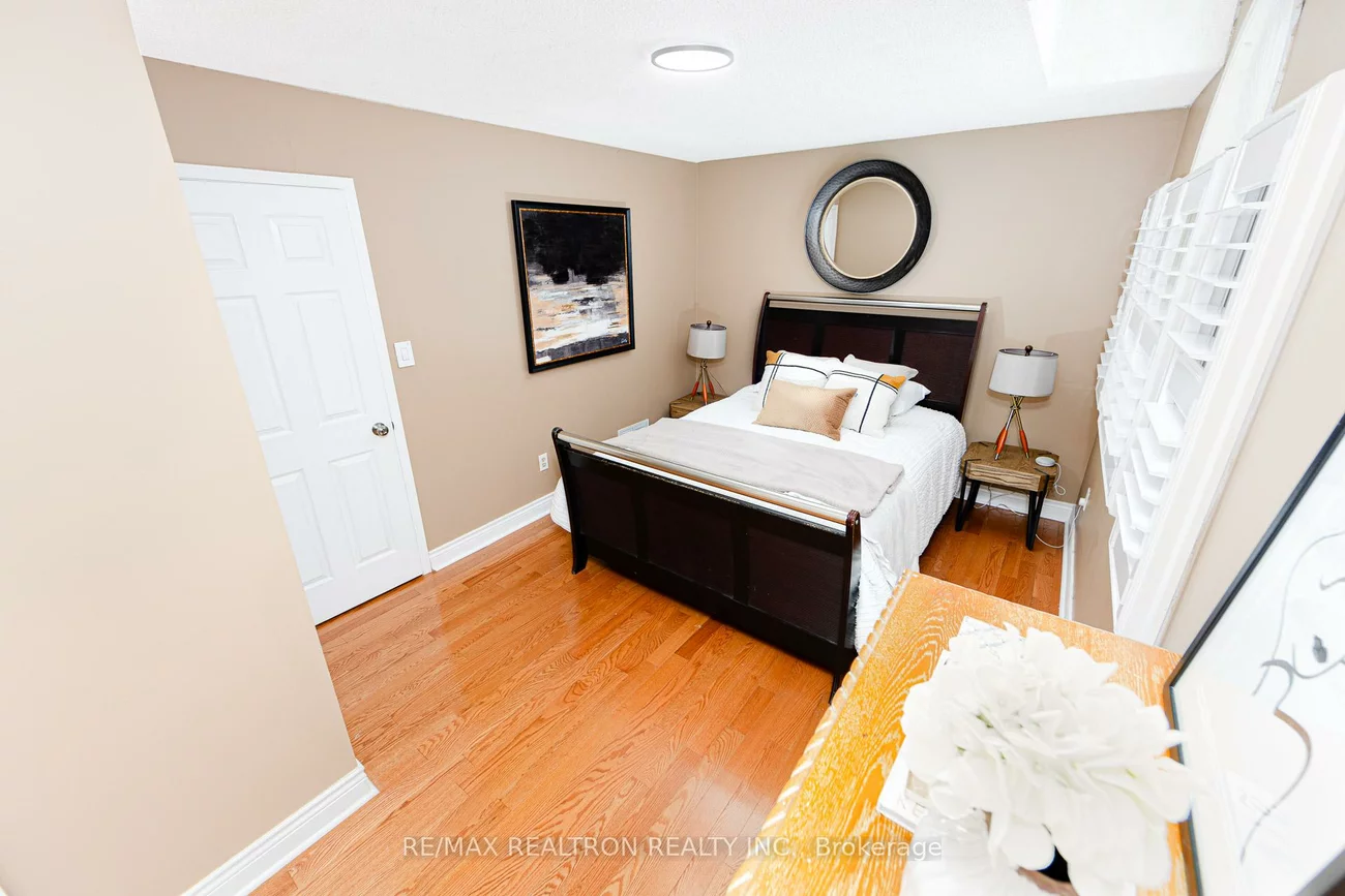 141, Laird, Middlefield, Markham