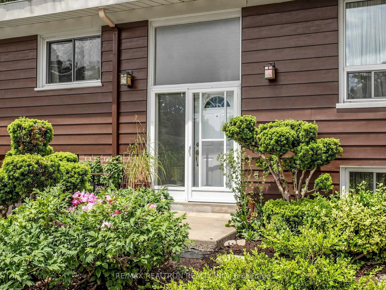 24, Dalmeny, Grandview, Markham