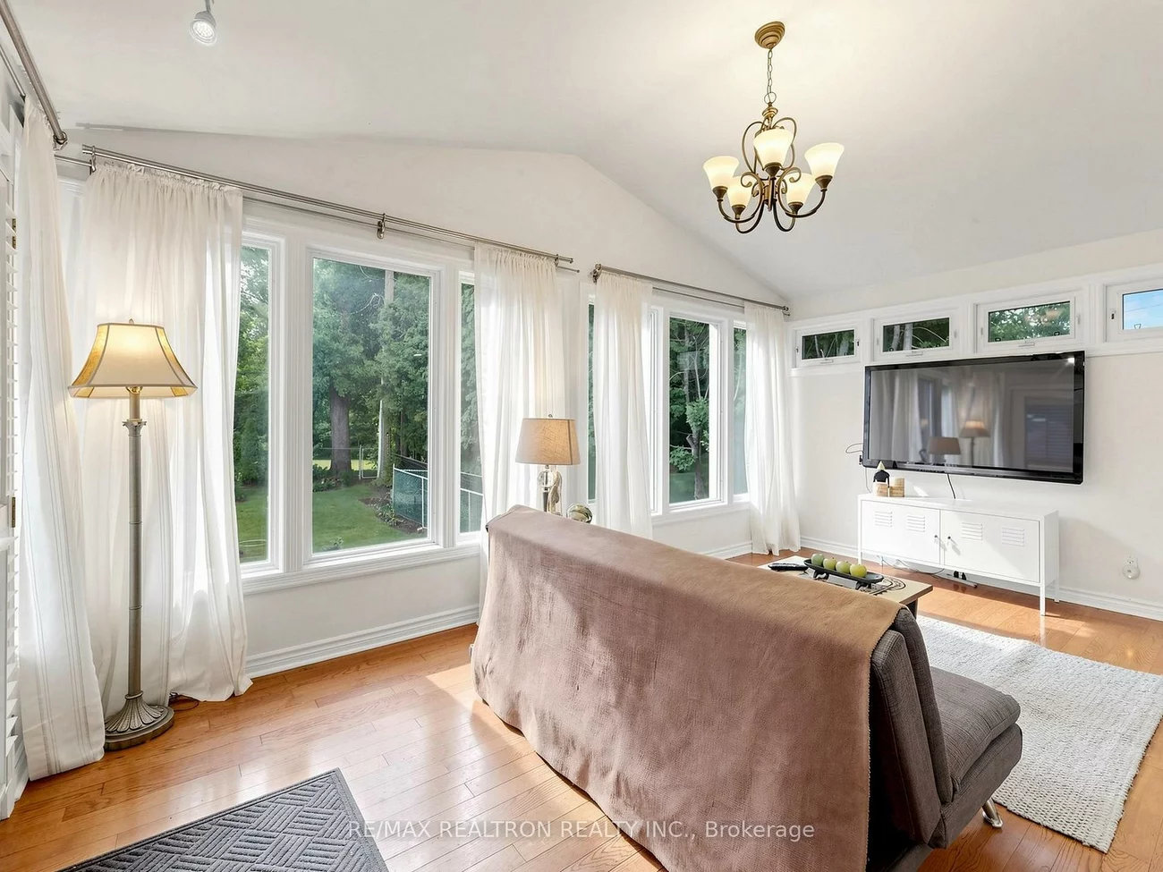 24, Dalmeny, Grandview, Markham