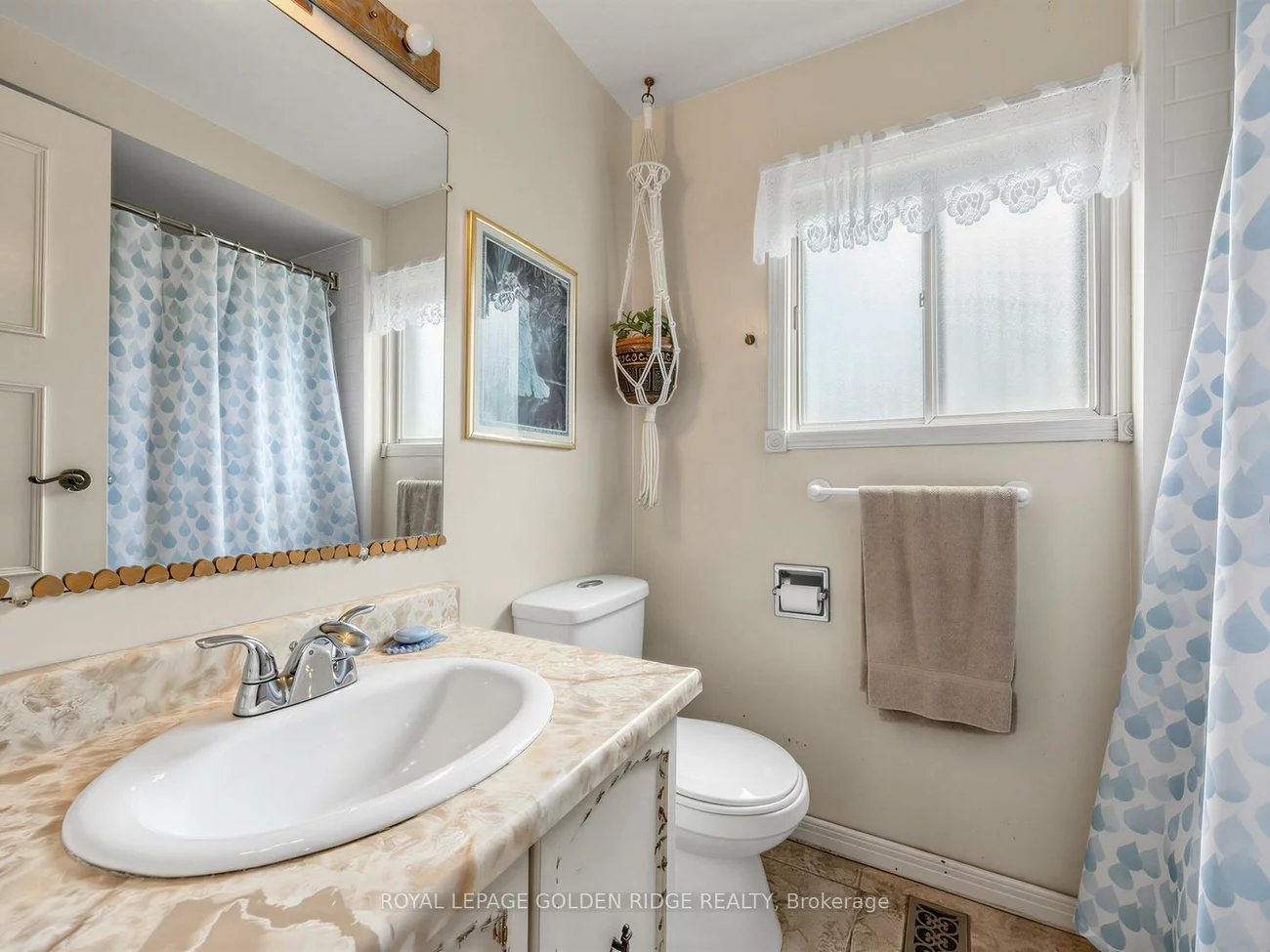 23, Natalie, Markham Village, Markham