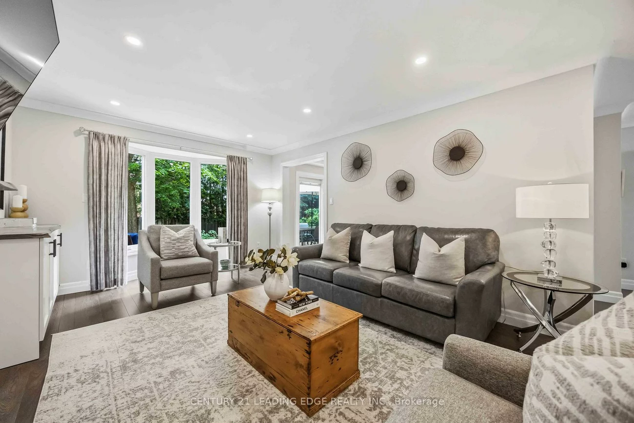 55, McCarty, Markham Village, Markham