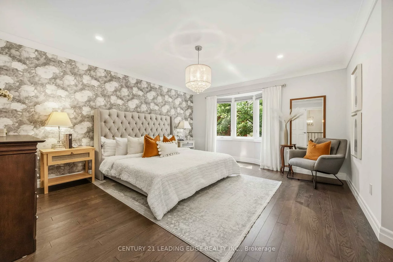 55, McCarty, Markham Village, Markham