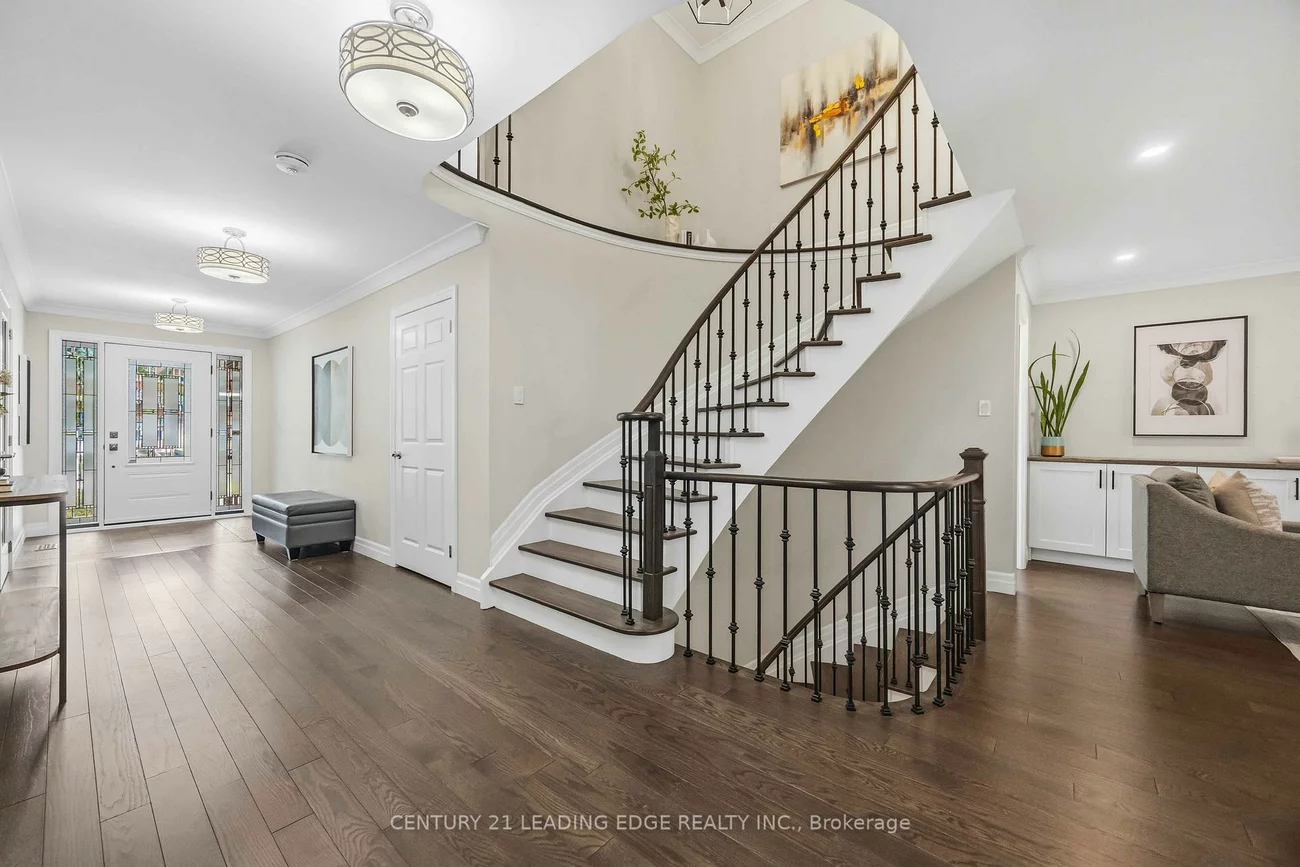 55, McCarty, Markham Village, Markham
