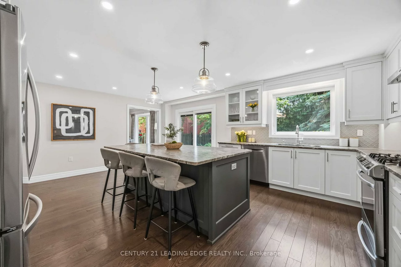 55, McCarty, Markham Village, Markham