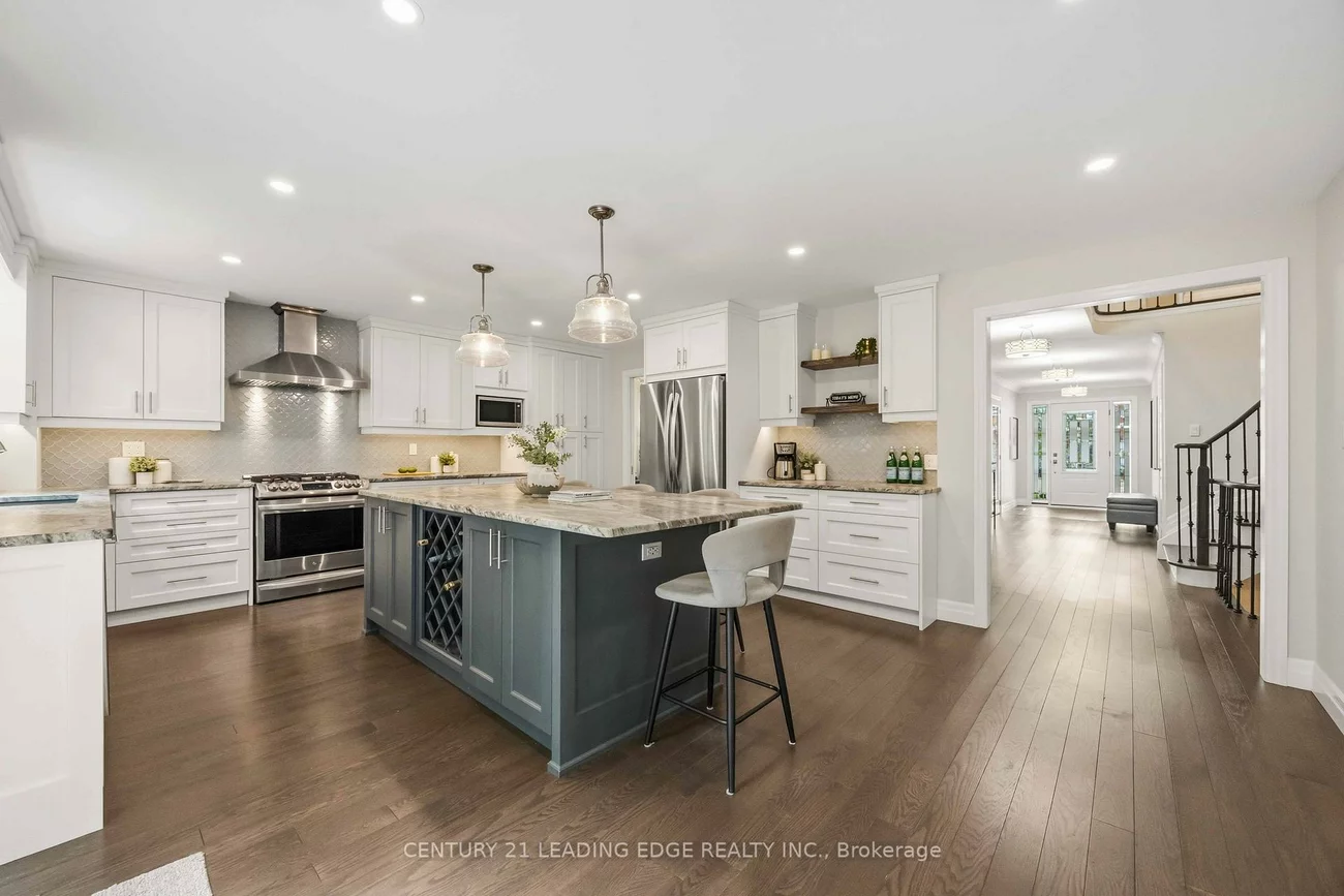 55, McCarty, Markham Village, Markham