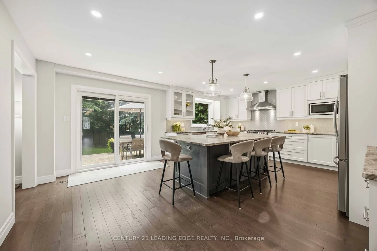 55, McCarty, Markham Village, Markham
