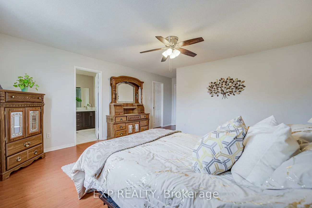 211, Sophia, Middlefield, Markham