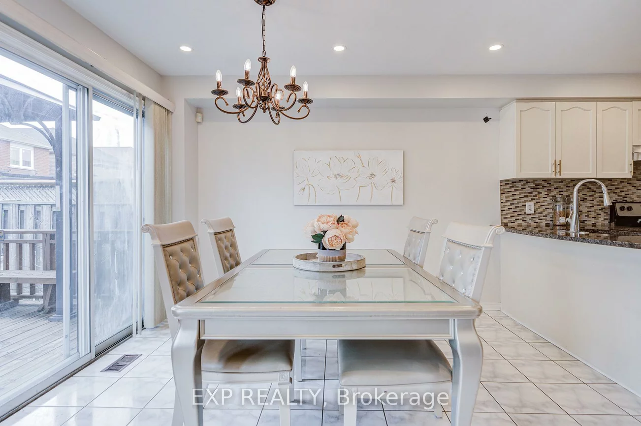 211, Sophia, Middlefield, Markham