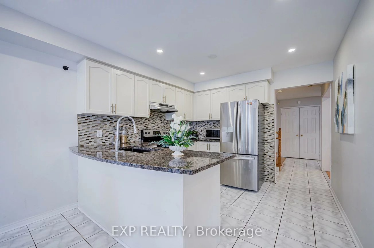 211, Sophia, Middlefield, Markham